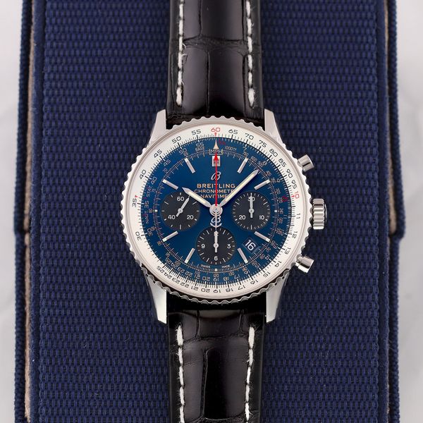Breitling Navitimer 01 AB0121